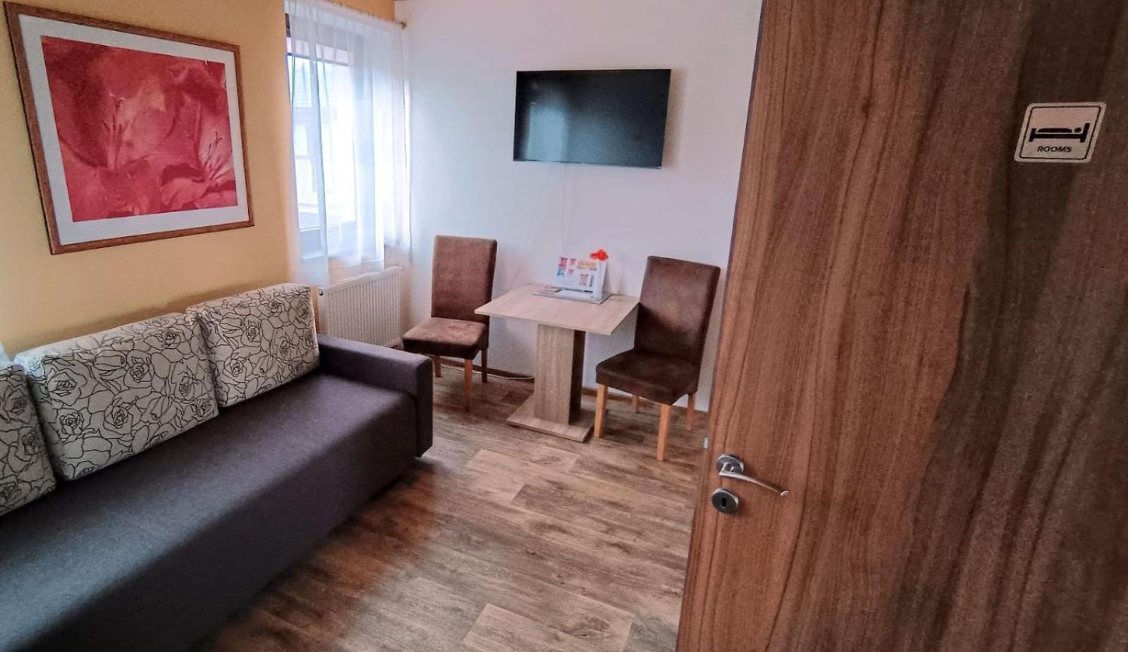 Guest House Sherpa Moravská Třebová Kültér fotó