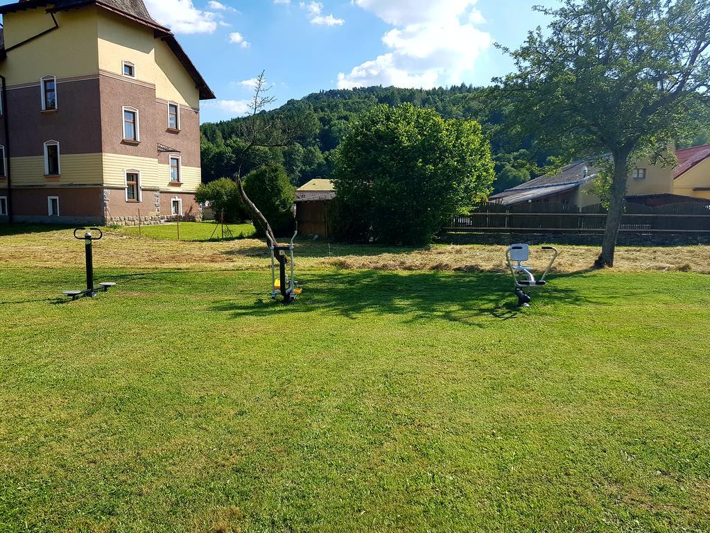 Guest House Sherpa Moravská Třebová Kültér fotó